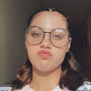 Meet your Posher, Sydney